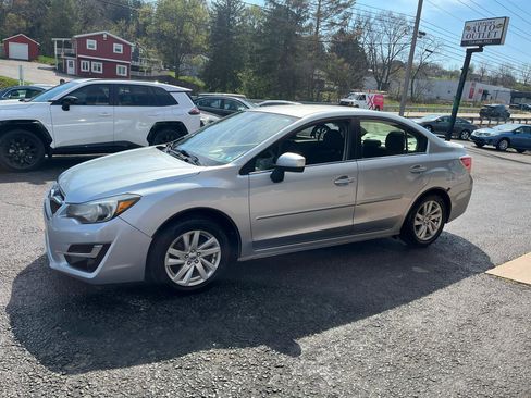 Used 2015 Subaru Impreza 2.0i Premium image 10