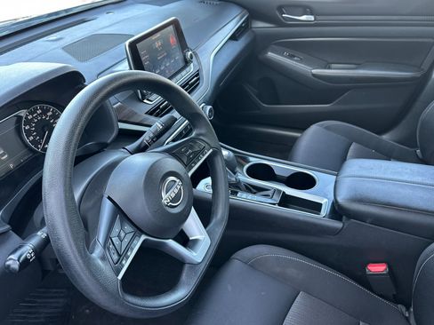 Certified 2024 Nissan Altima 2.5 SV FWD image 10