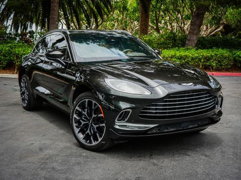 Used 2022 Aston Martin DBX AWD/4WD image 37