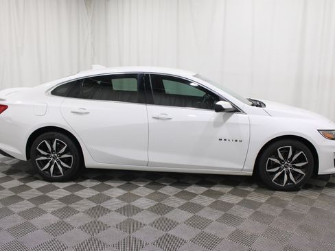 Used 2021 Chevrolet Malibu RS FWD image 29