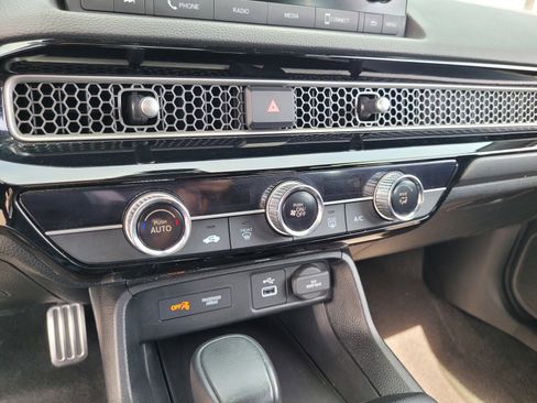 Used 2024 Honda Civic Sport image 18