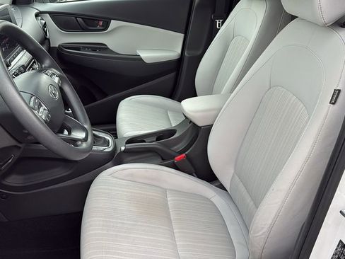 Used 2023 Hyundai Kona SEL w/ Cargo Package image 10