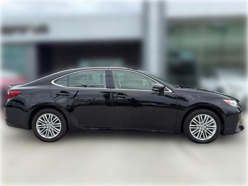 Used 2013 Lexus ES 350 w/ Luxury Pkg FWD image 7