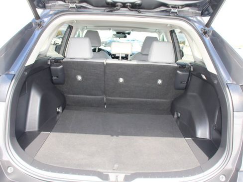 Used 2022 Toyota RAV4 XLE Premium FWD image 15