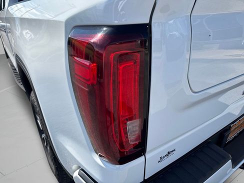 Used 2022 GMC Sierra 1500 AT4X AWD/4WD image 31