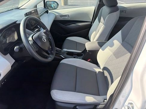 Certified 2025 Toyota Corolla LE FWD image 3