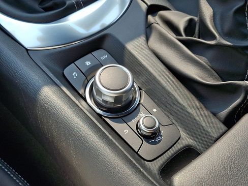 Certified 2021 MAZDA MX-5 Miata Grand Touring RWD image 19