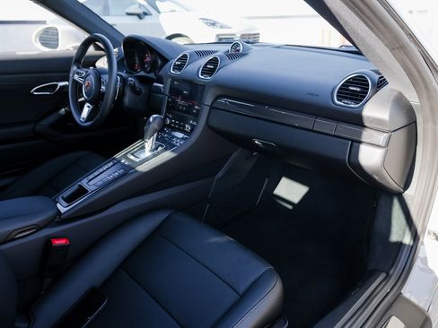 New 2025 Porsche 718 Cayman image 27