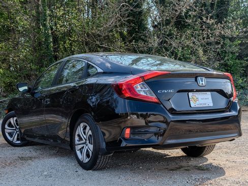 Used 2017 Honda Civic LX image 3
