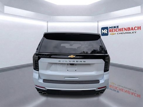 New 2026 Chevrolet Suburban High Country AWD/4WD image 6