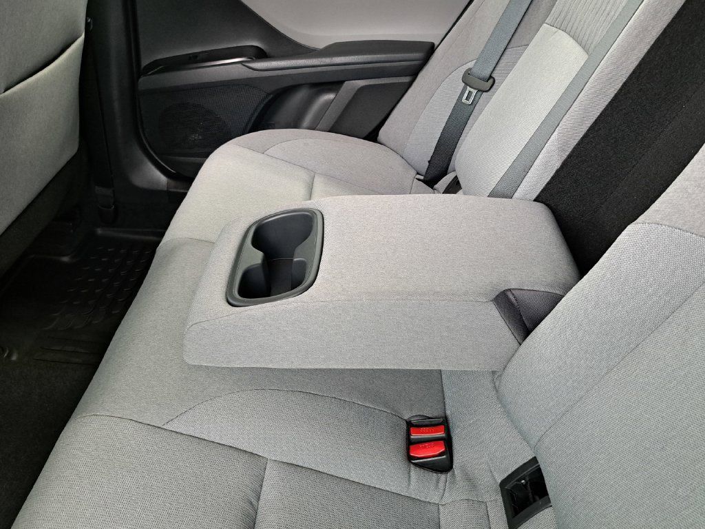 Used 2025 Toyota Camry LE FWD image 27