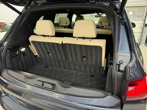 Used 2021 BMW X7 xDrive40i w/ Premium Package AWD/4WD image 26