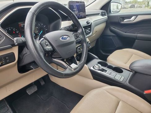 Certified 2021 Ford Escape SEL FWD image 10