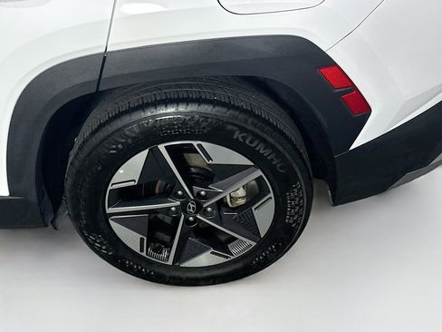 Used 2025 Hyundai Tucson SEL FWD image 11