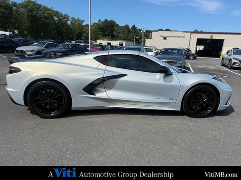 Used 2023 Chevrolet Corvette Stingray Premium Cpe w/ Z51 Performance Package image 10