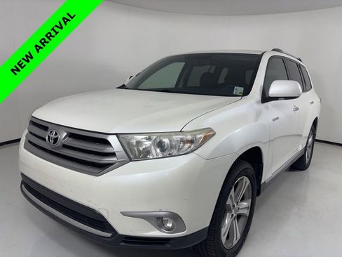 Used 2013 Toyota Highlander Limited image 1