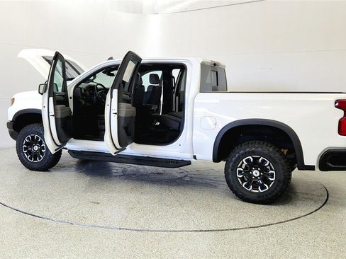 New 2026 Chevrolet Silverado 1500 ZR2 AWD/4WD image 11