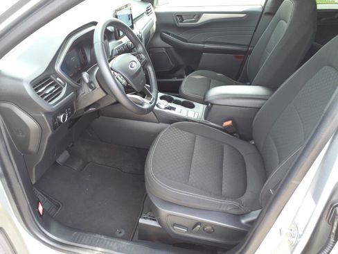 Used 2024 Ford Escape Active image 7