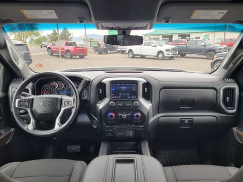Used 2021 Chevrolet Silverado 1500 RST w/ Z71 Off-Road Package AWD/4WD image 18