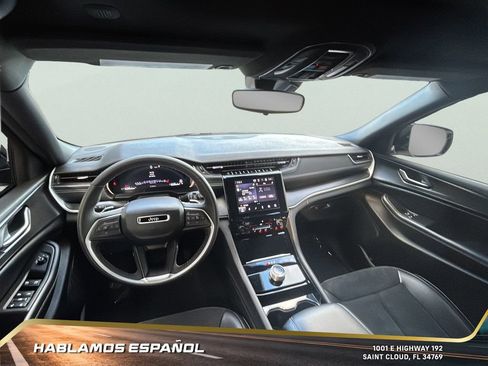 Used 2023 Jeep Grand Cherokee L Altitude image 22