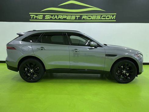 Used 2023 Jaguar F-PACE S image 11