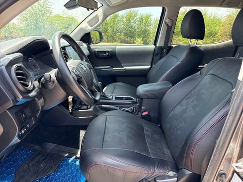 Used 2021 Toyota Tacoma SR w/ SR Convenience Package RWD image 9