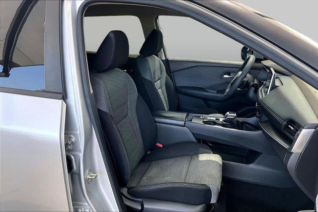 Certified 2023 Nissan Rogue SV FWD image 9