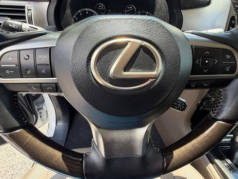 Used 2022 Lexus GX 460 Premium AWD/4WD image 25