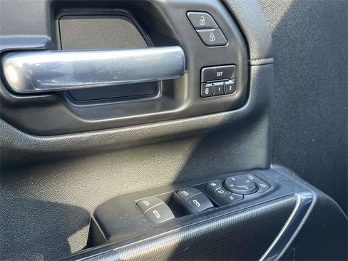 Used 2022 GMC Sierra 2500 AT4 w/ Gooseneck/5TH Wheel Package image 10