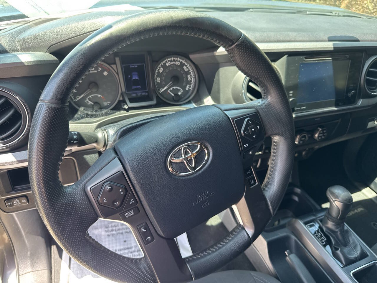 Used 2019 Toyota Tacoma TRD Sport AWD/4WD image 19