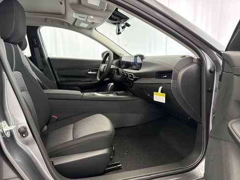 New 2026 Nissan Sentra SV FWD image 11
