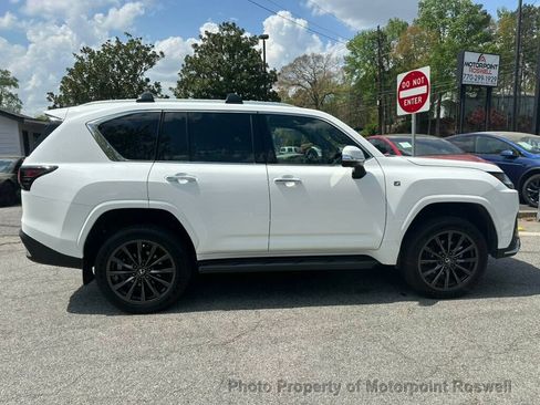 Used 2025 Lexus LX 600 F Sport AWD/4WD image 11