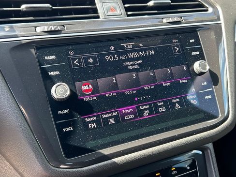 Certified 2023 Volkswagen Tiguan SE R-Line FWD image 26