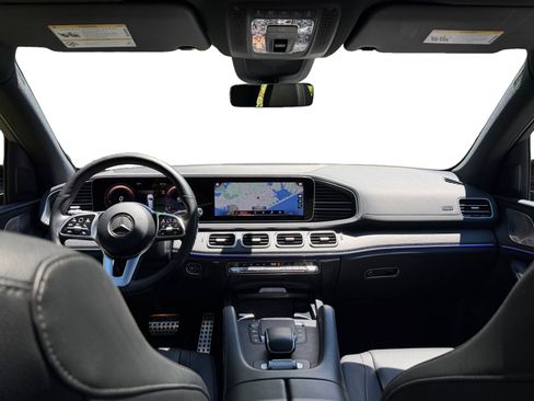 Used 2022 Mercedes-Benz GLS 450 4MATIC image 18