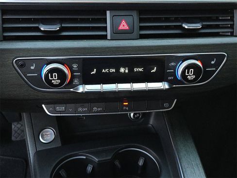 Used 2019 Audi A4 2.0T Premium image 30