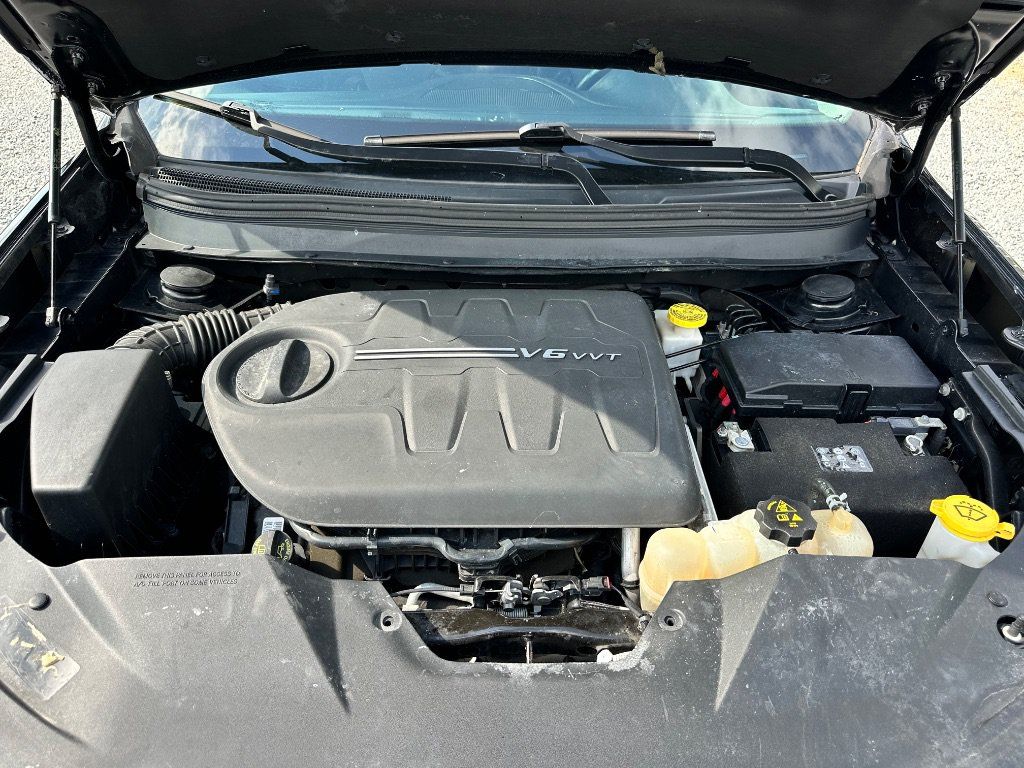 Used 2019 Jeep Cherokee Limited AWD/4WD image 15