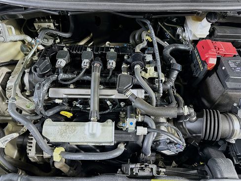 Used 2023 Nissan Versa SV image 30