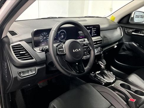 Used 2026 Kia Seltos EX FWD image 20