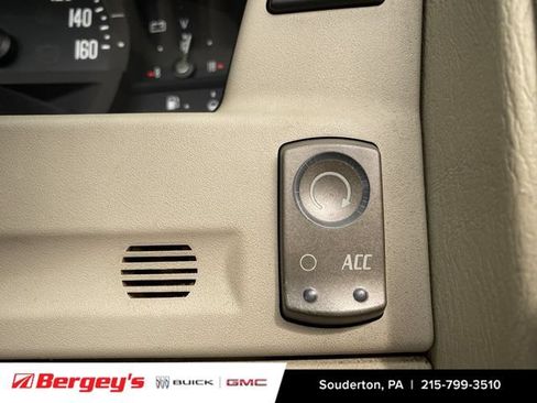 Used 2005 Cadillac XLR RWD image 19