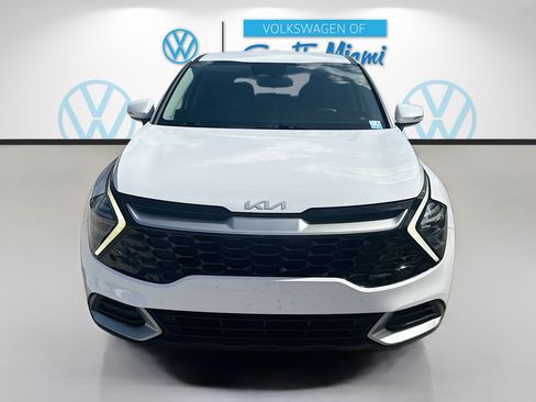 Used 2024 Kia Sportage EX FWD image 2