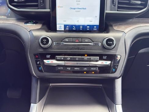 Used 2020 Ford Explorer Platinum AWD/4WD image 27