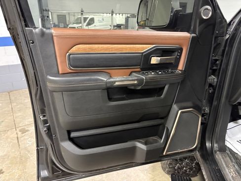 Used 2021 RAM 2500 Limited image 10