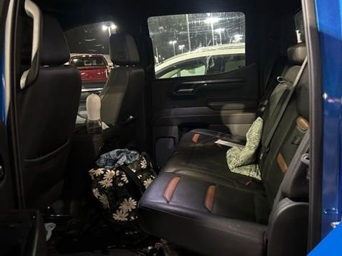 Used 2022 GMC Sierra 1500 AT4 w/ AT4 Preferred Package image 10