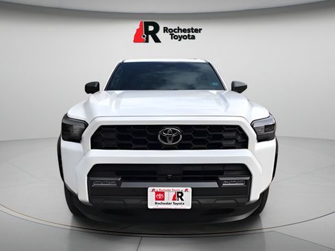 Certified 2025 Toyota 4Runner TRD Off-Road Premium w/ Tow Technology Package AWD/4WD image 2