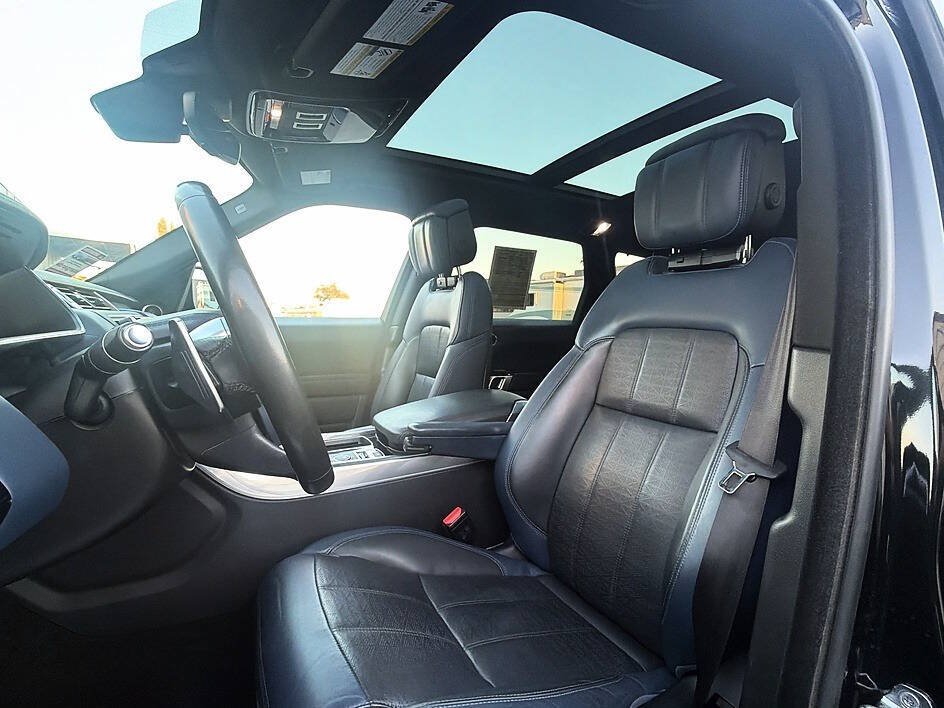 Used 2018 Land Rover Range Rover Sport HSE Dynamic AWD/4WD image 6