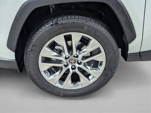 Certified 2025 Toyota RAV4 XLE Premium image 10