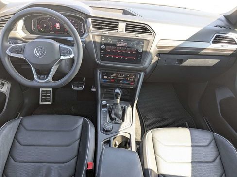 Used 2023 Volkswagen Tiguan SEL R-Line AWD/4WD image 17