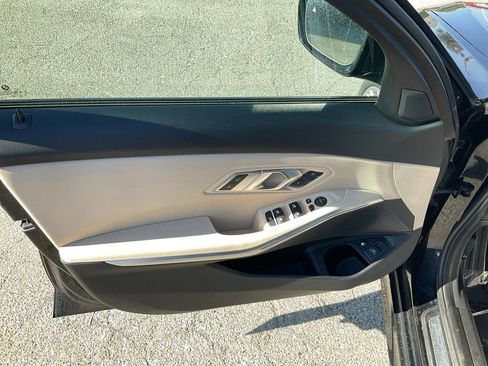 Used 2023 BMW 330e 330e iPerformance image 11