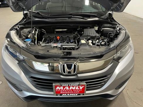 Used 2022 Honda HR-V LX image 9