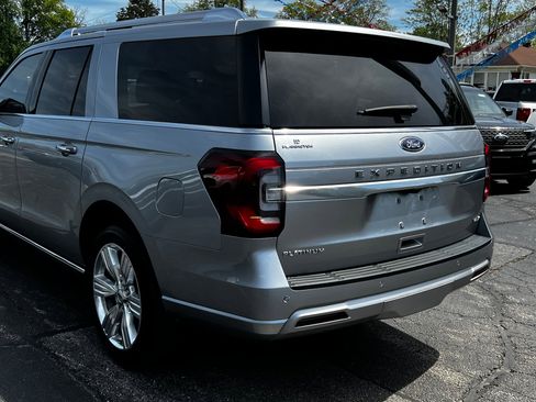 Used 2023 Ford Expedition Max Platinum image 3